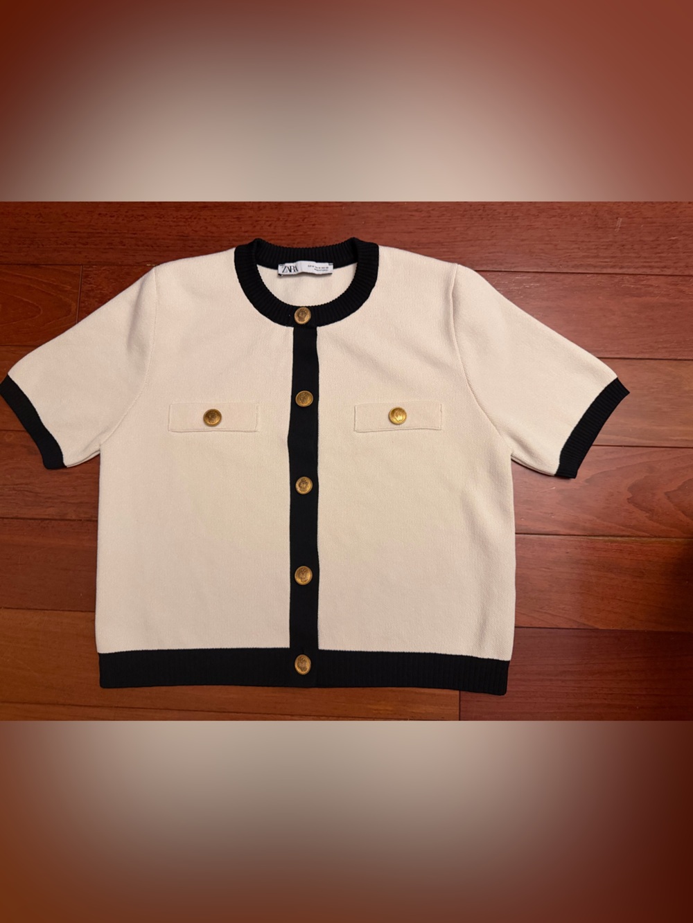 Zara Cream Short-Sleeve Knit Cardigan with Black Trim and Gold Buttons